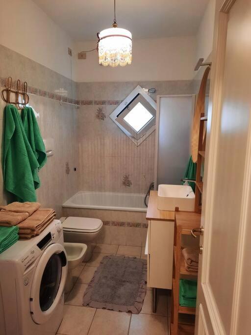 Apartamento Centrale Vicino Spiagge E Ciclabile + Box-Auto ! Arma di Taggia Exterior foto