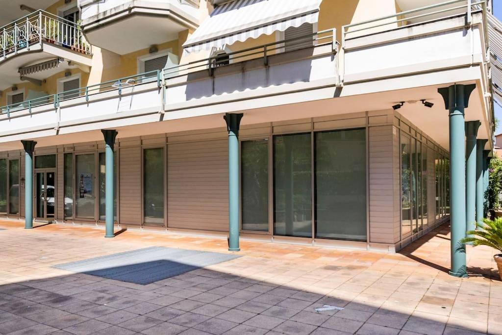 Apartamento Centrale Vicino Spiagge E Ciclabile + Box-Auto ! Arma di Taggia Exterior foto